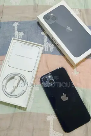Nouveau Apple iPhone 13 128 GB Blanc