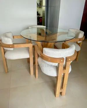 Table À Manger