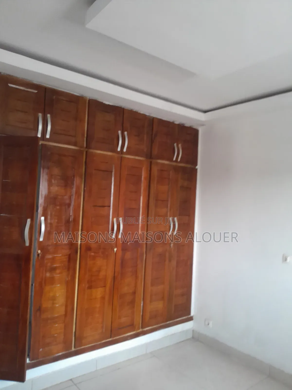 4chbre Villa dans Ibrahim, Cocody à Louer