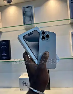 Nouveau Apple iPhone 15 Pro Max 512 GB Gris