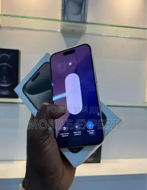 Nouveau Apple iPhone 15 Pro Max 512 GB Gris