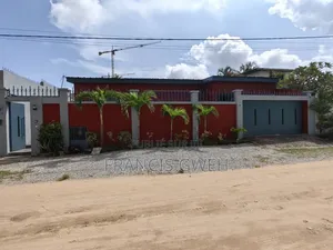 5chbre Villa dans Francis Gweh, Cocody à Vendre