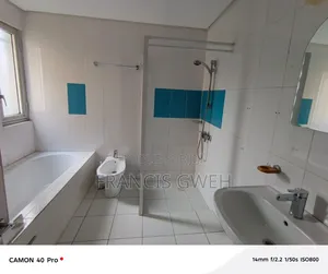 Meublé 4chbre Appartement dans Francis Gweh, Cocody à Louer
