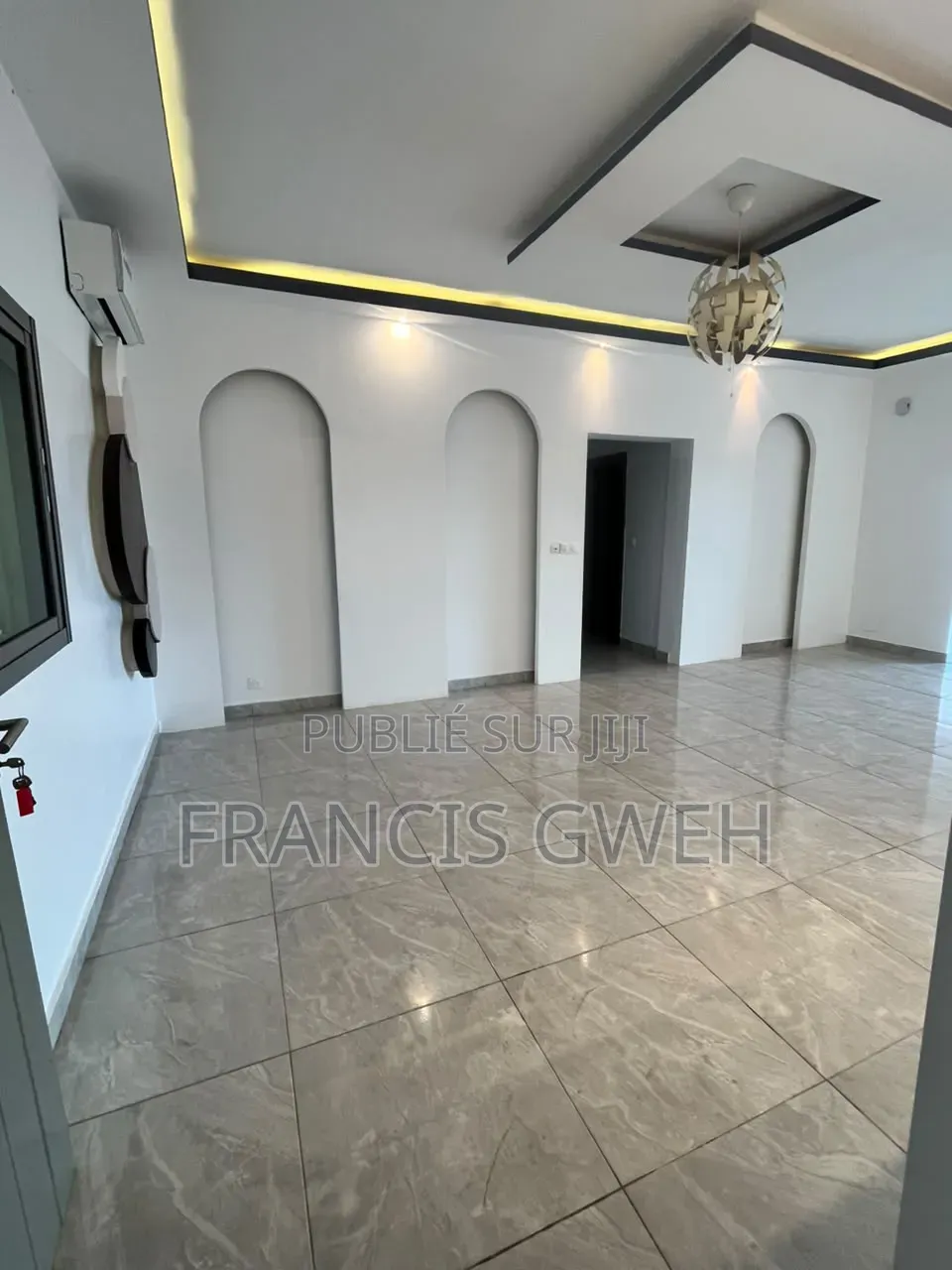 2chbre Appartement dans Francis Gweh, Cocody à Louer