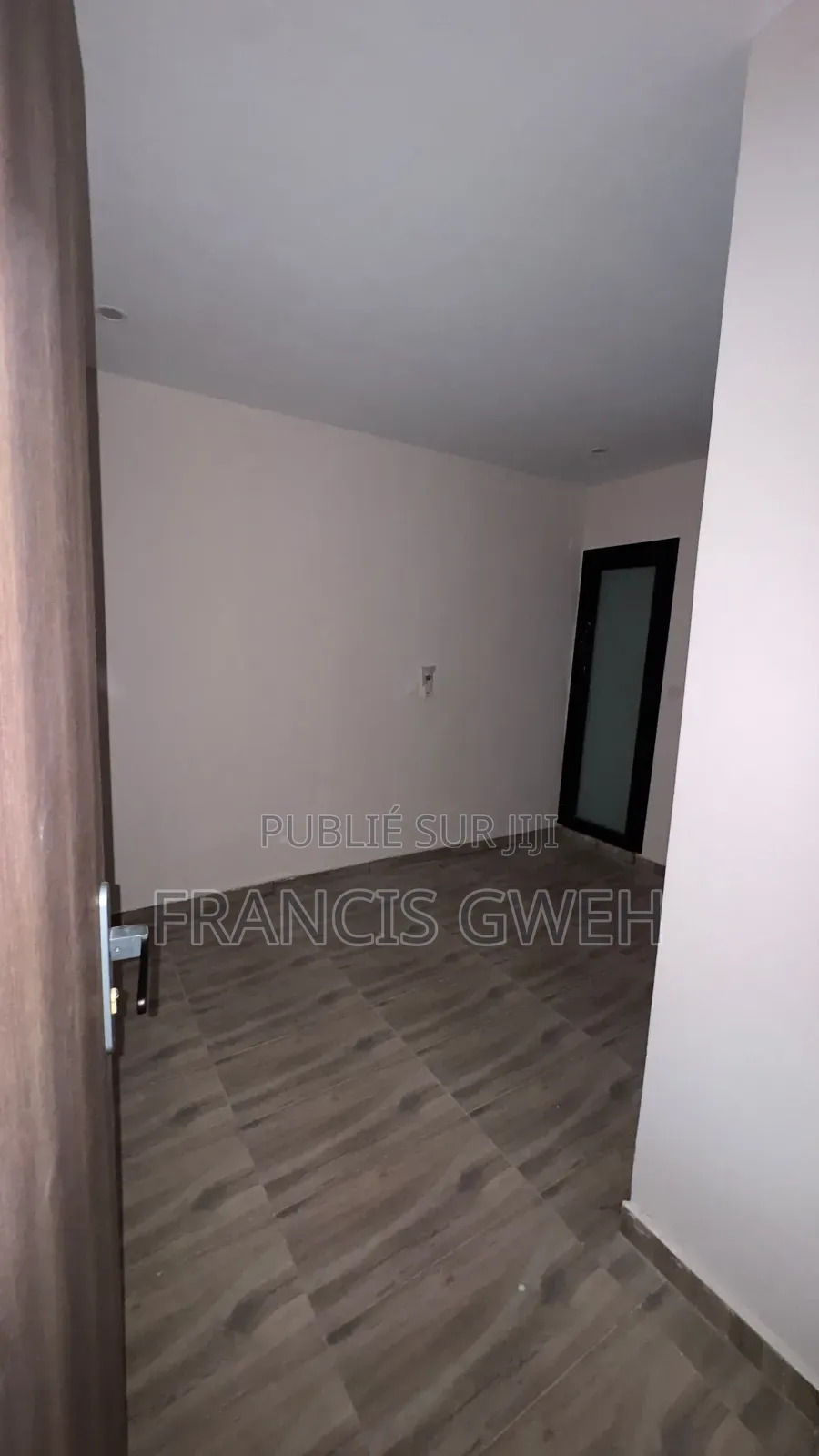 2chbre Villa dans Francis Gweh, Cocody à Louer