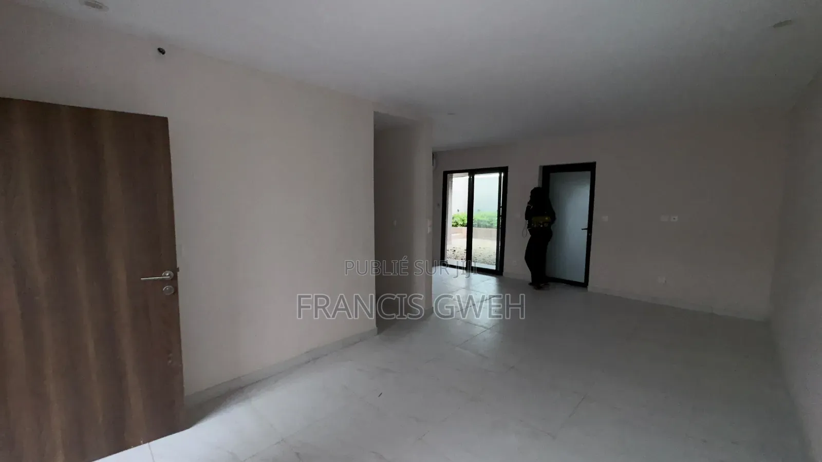 2chbre Villa dans Francis Gweh, Cocody à Louer