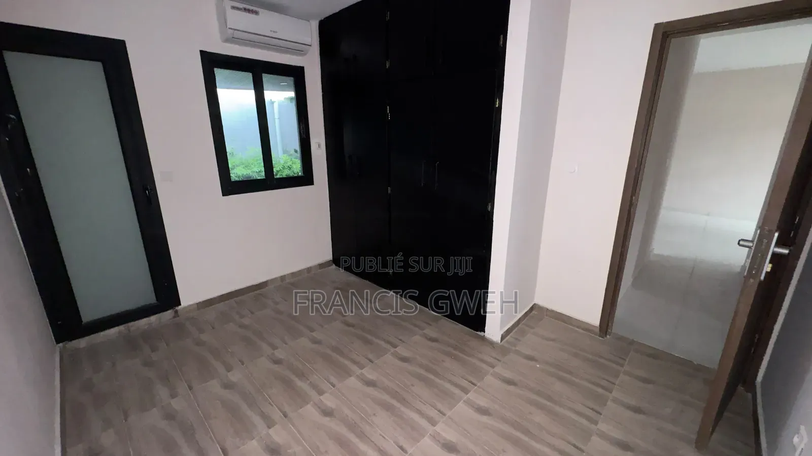 2chbre Villa dans Francis Gweh, Cocody à Louer