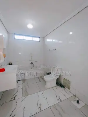 Furnished 7chbre Duplex dans Zié Multi-Services, Cocody à Vendre