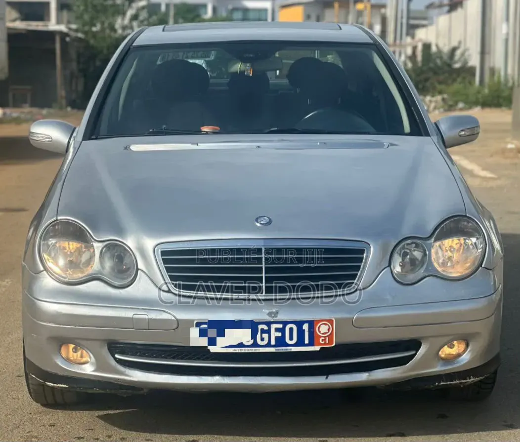 Mercedes-Benz C200 2002 Gris