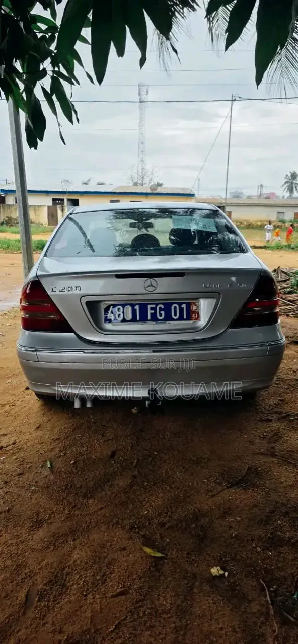 Mercedes-Benz C200 2001 Gris