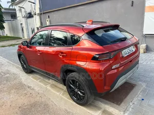 Toyota Starlet 2025 Rouge