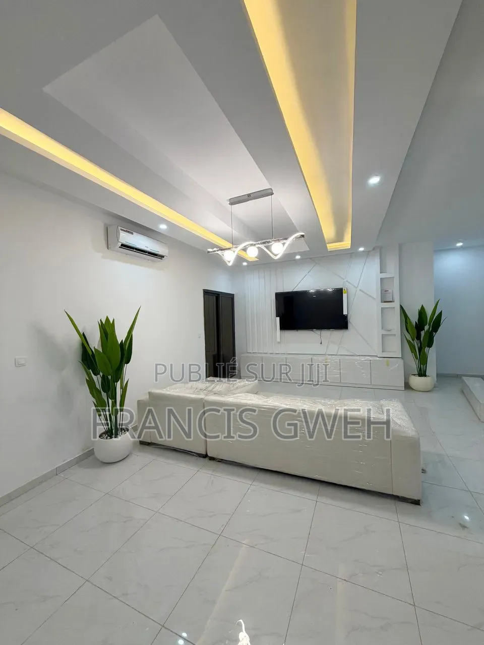 Meublé 3chbre Appartement dans Francis Gweh, Cocody à Vendre