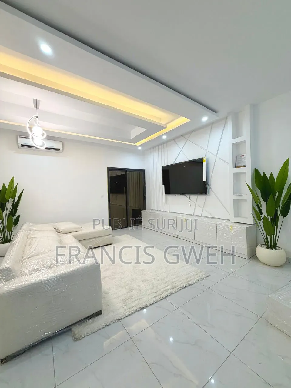 Meublé 3chbre Appartement dans Francis Gweh, Cocody à Vendre