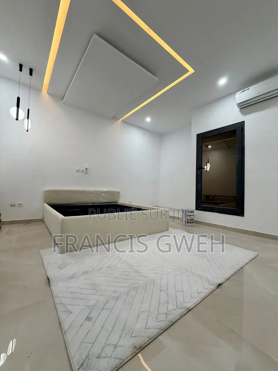 Meublé 3chbre Appartement dans Francis Gweh, Cocody à Vendre