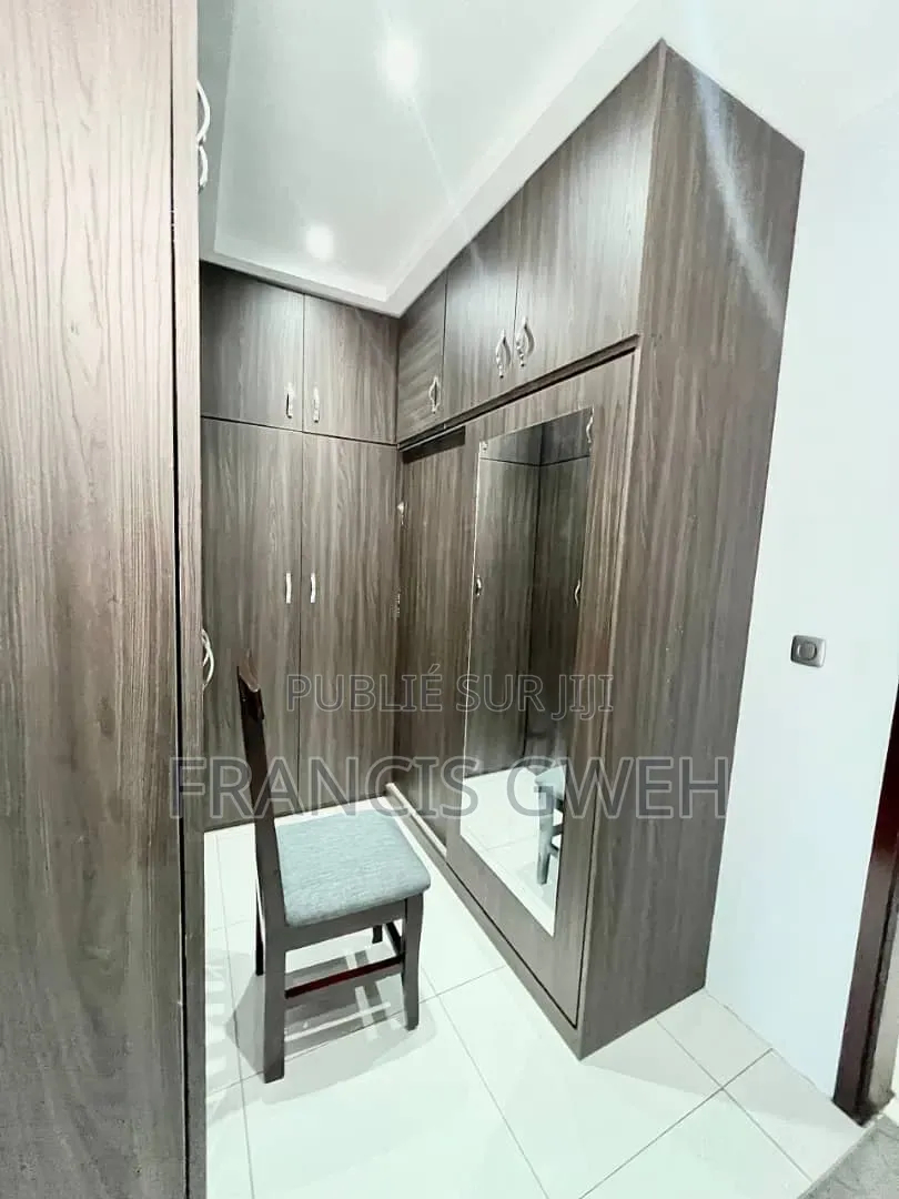 Meublé 6chbre Duplex dans Francis Gweh, Cocody à Vendre