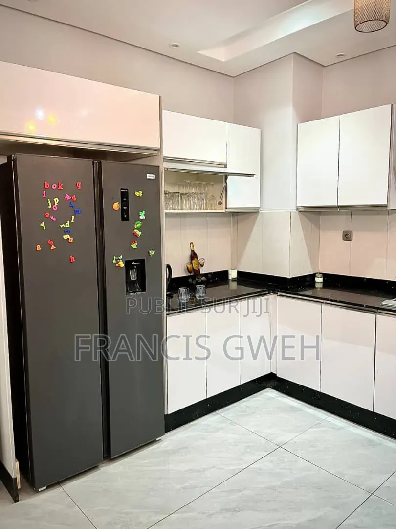 Meublé 6chbre Duplex dans Francis Gweh, Cocody à Vendre