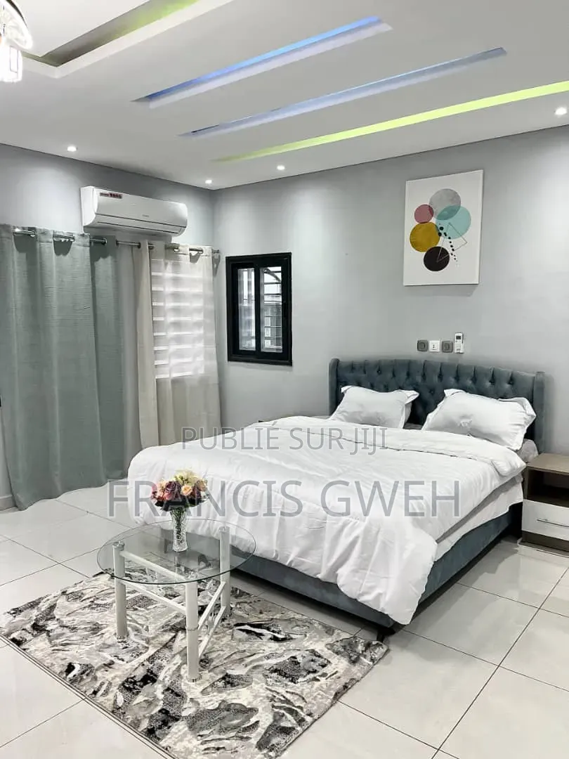 Meublé 6chbre Duplex dans Francis Gweh, Cocody à Vendre