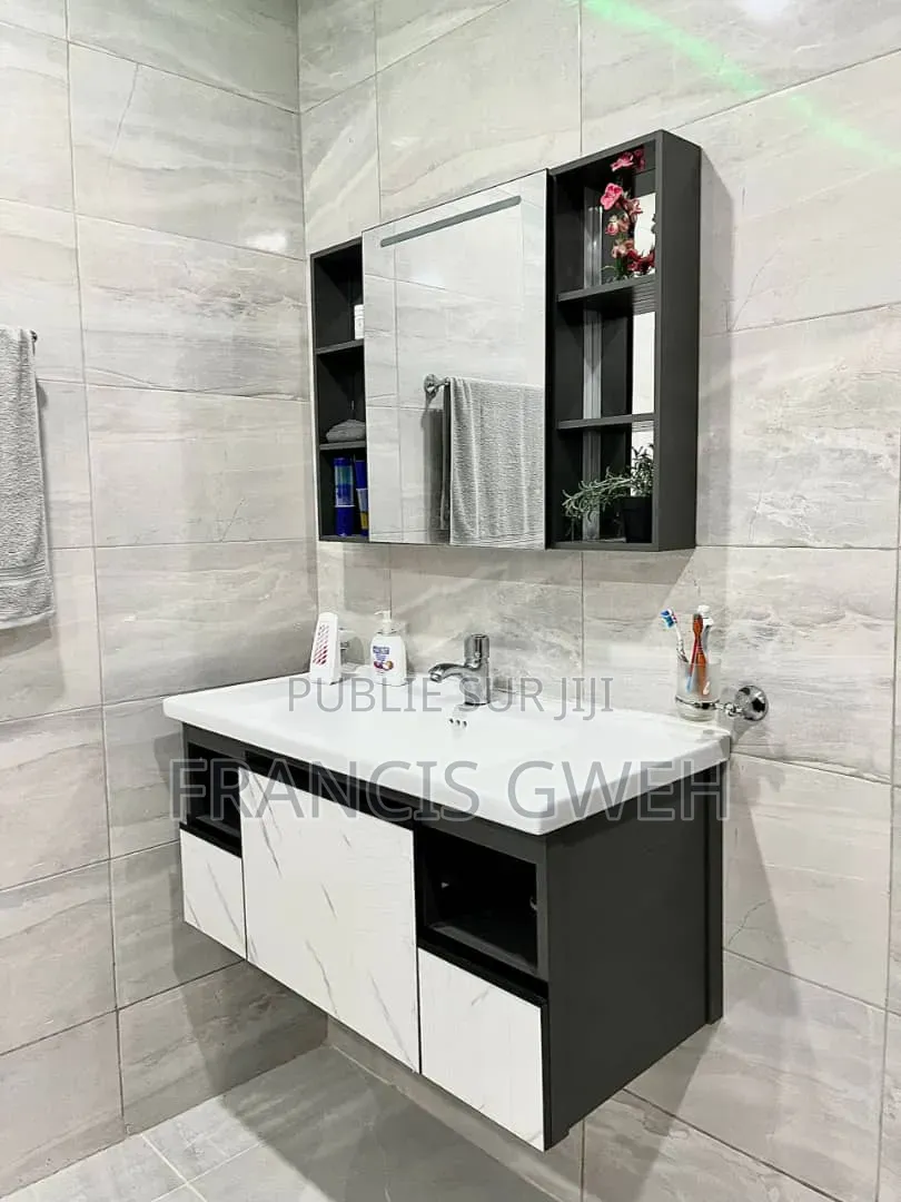 Meublé 6chbre Duplex dans Francis Gweh, Cocody à Vendre