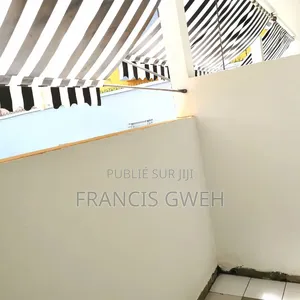 Meublé 1chbre Appartement dans Francis Gweh, Cocody à Louer