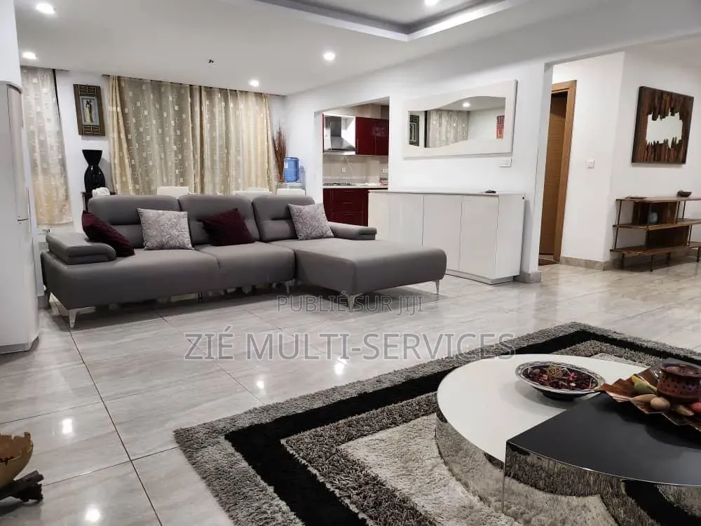 Meublé 5chbre Appartement dans Zié Multi-Service, Marcory à Vendre