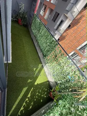 Meublé 4chbre Appartement dans Marcory à Vendre