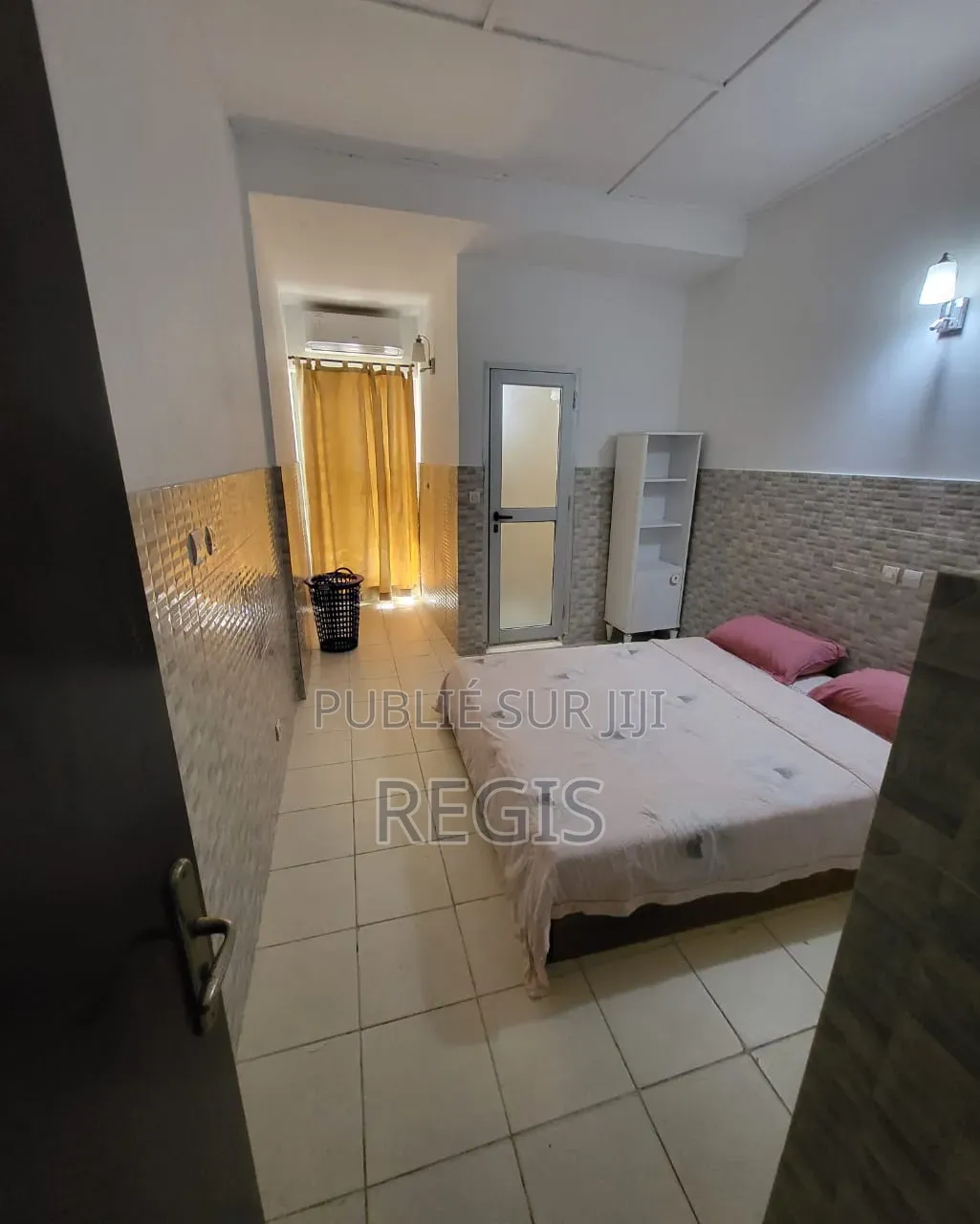 Meublé 3chbre Villa dans Meublée, Cocody à Louer