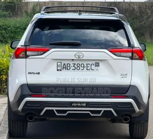 Toyota RAV4 2023 Blanc