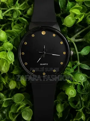 Montre Homme Bracelet Silicone Cadran Noir Minimaliste Quartz