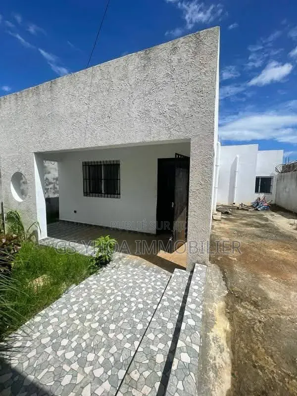 3chbre Villa dans Bingerville à Vendre
