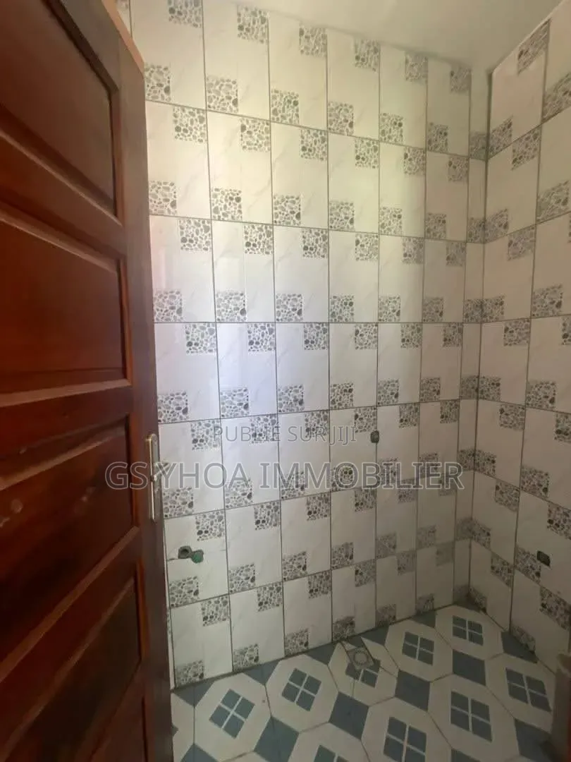 3chbre Villa dans Bingerville à Vendre