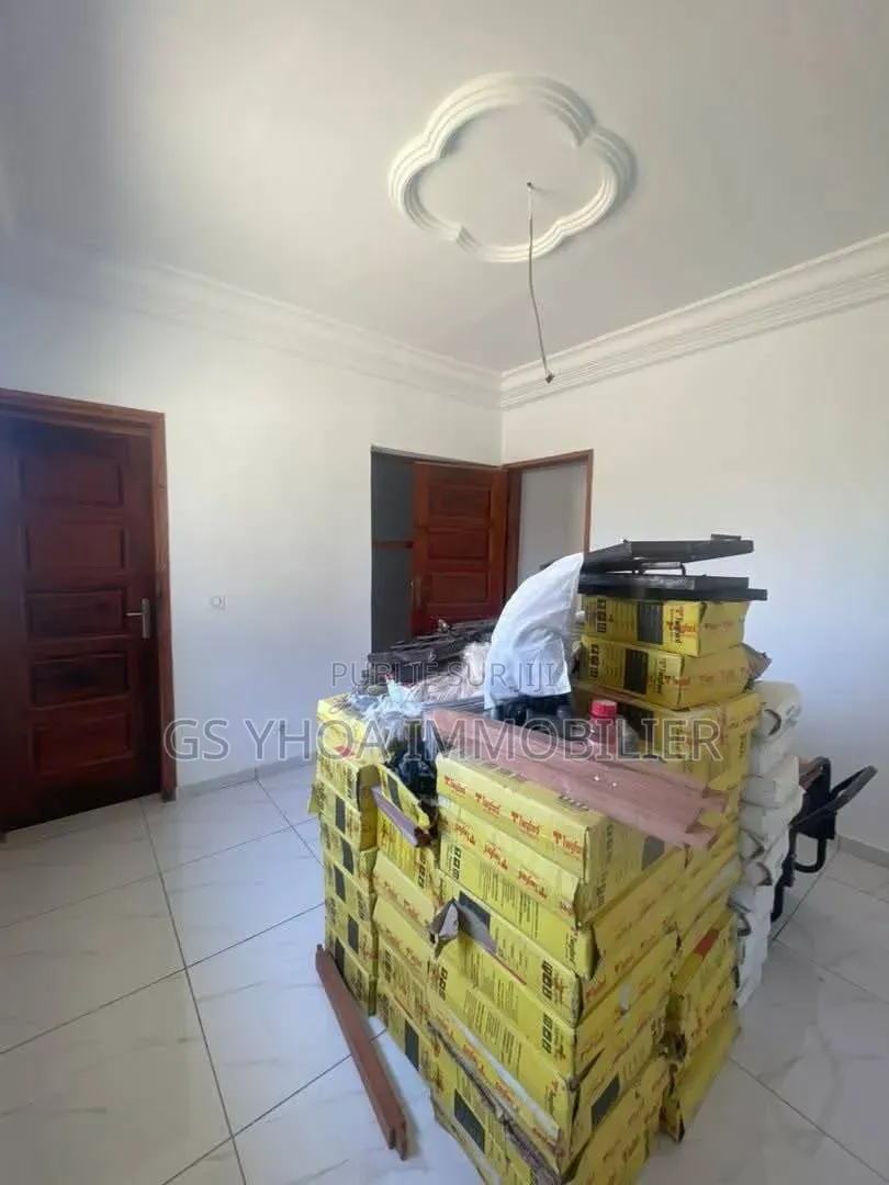 3chbre Villa dans Bingerville à Vendre