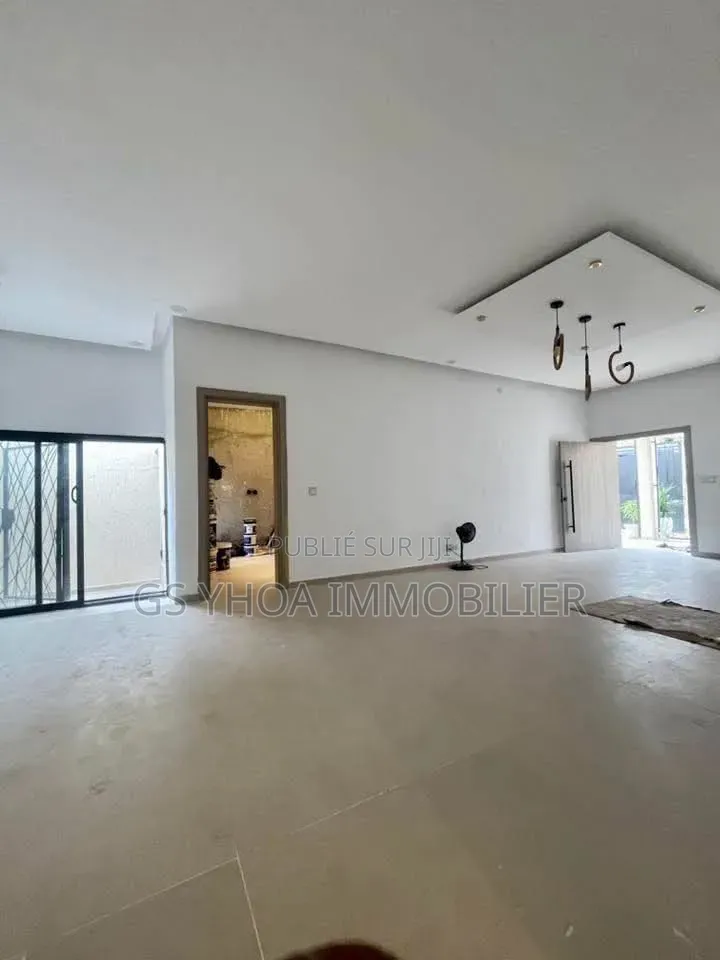3chbre Villa dans Bingerville à Vendre