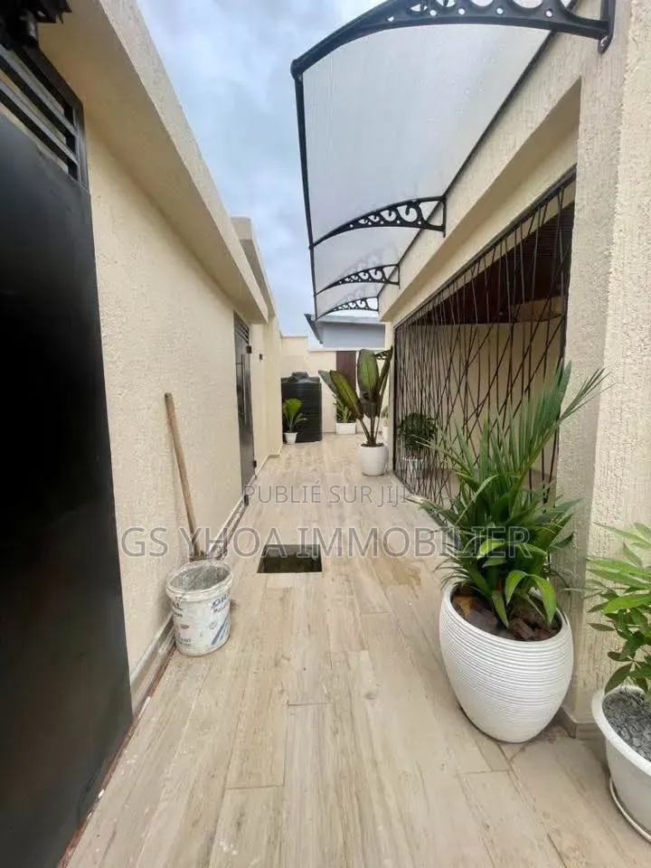 3chbre Villa dans Bingerville à Vendre