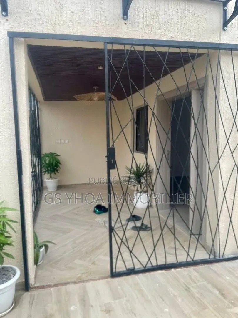 3chbre Villa dans Bingerville à Vendre