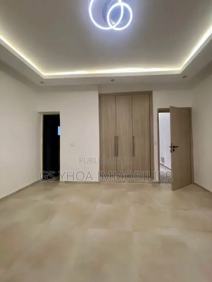 3chbre Villa dans Bingerville à Vendre