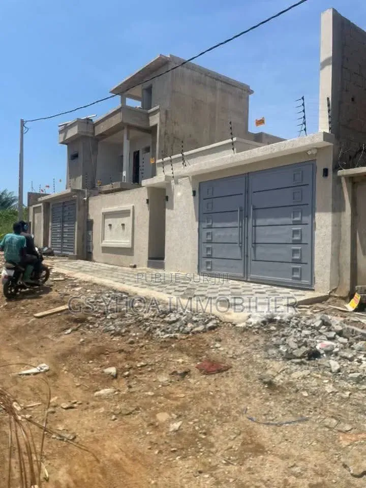 3chbre Villa dans Bingerville à Vendre