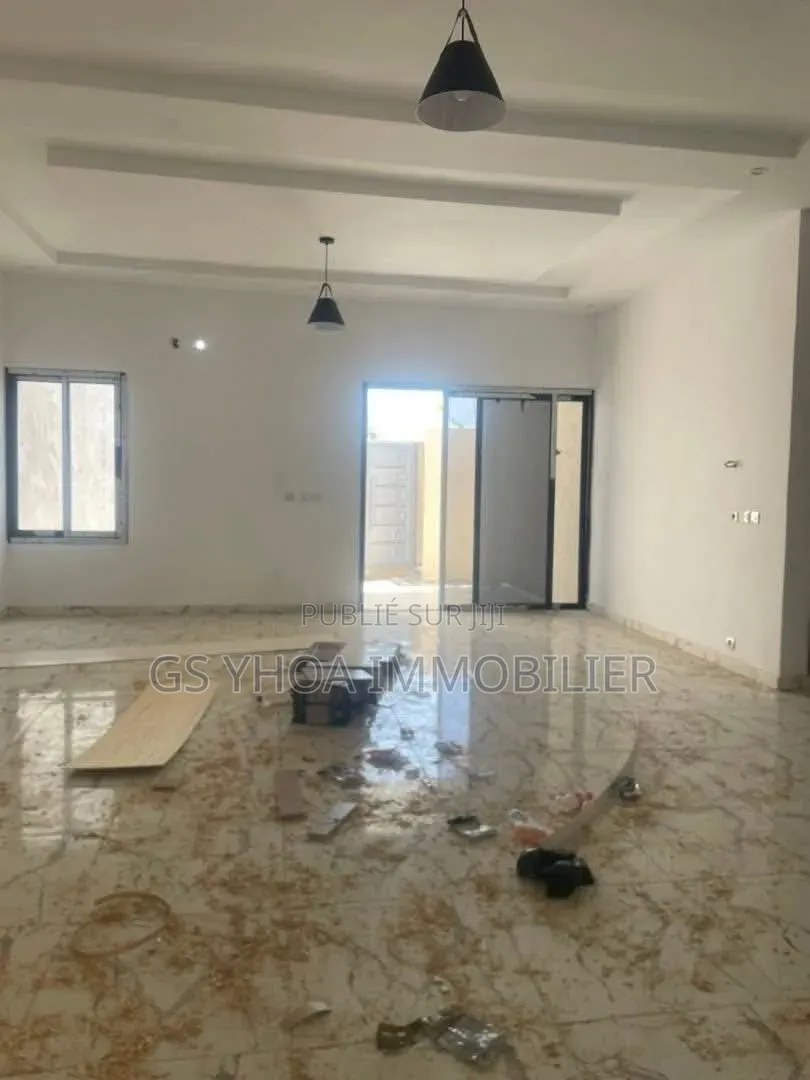 3chbre Villa dans Bingerville à Vendre