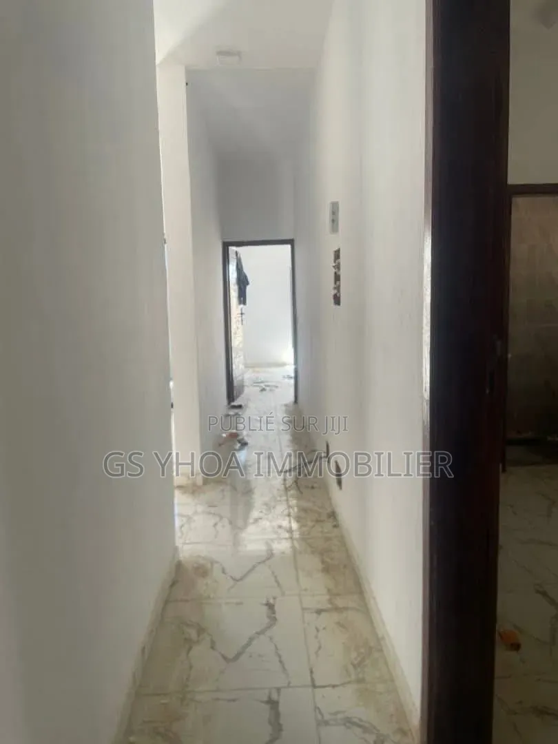 3chbre Villa dans Bingerville à Vendre