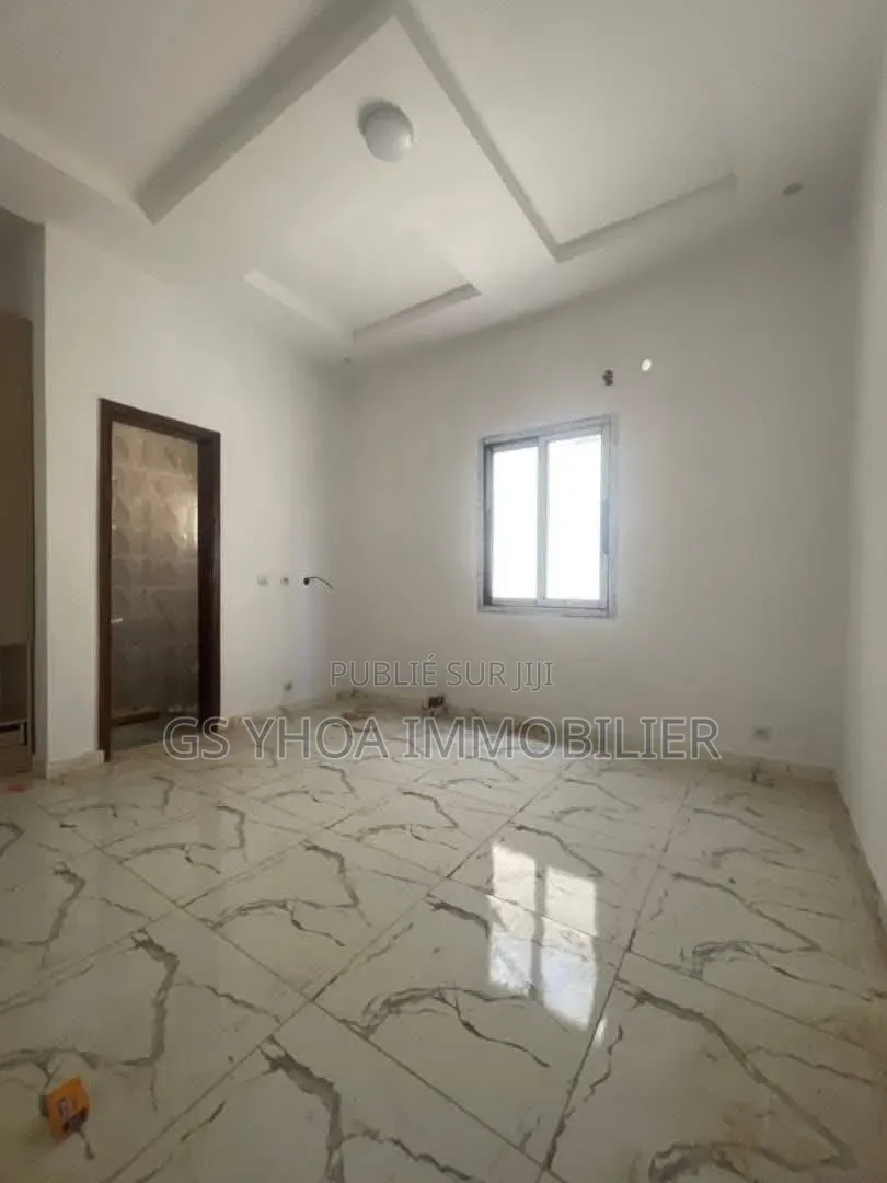 3chbre Villa dans Bingerville à Vendre