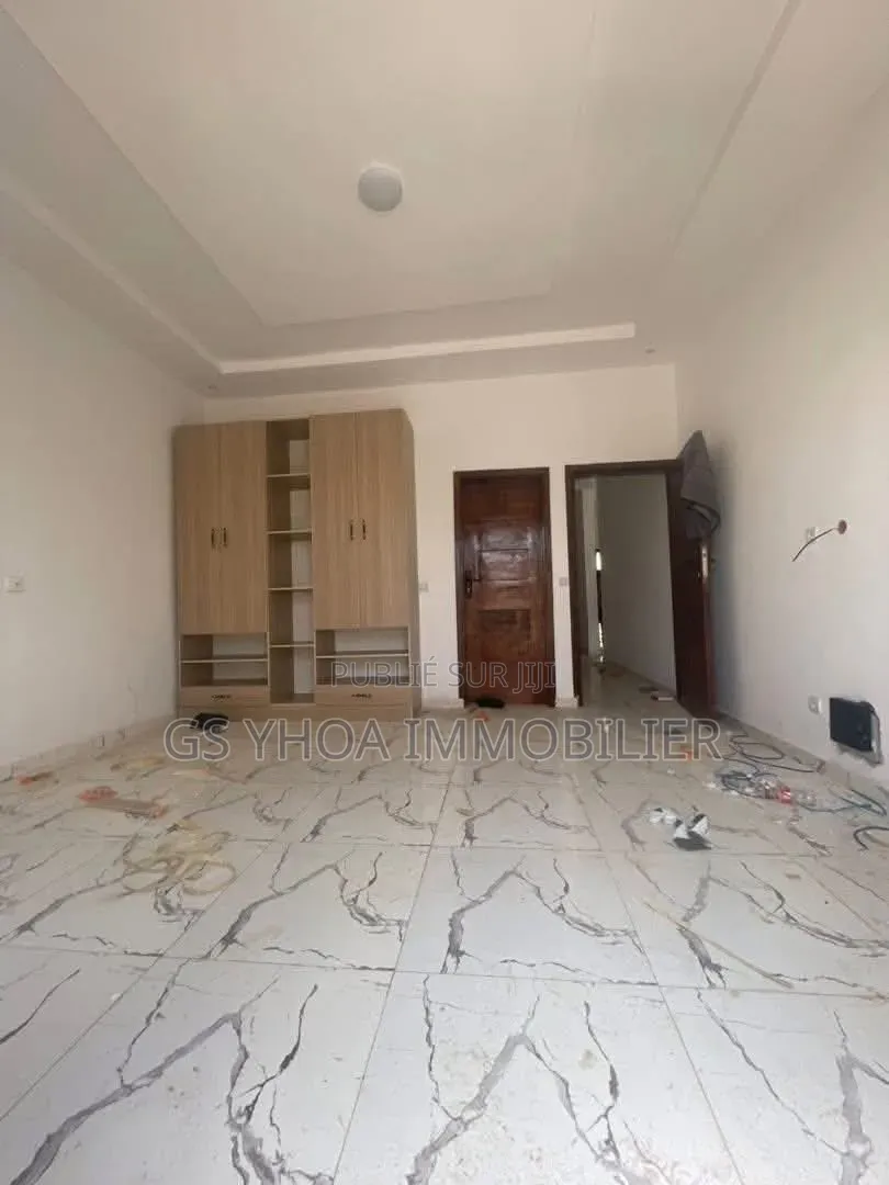3chbre Villa dans Bingerville à Vendre
