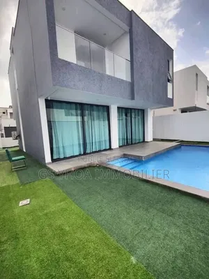 Meublé 3chbre Duplex dans Cocody à Vendre