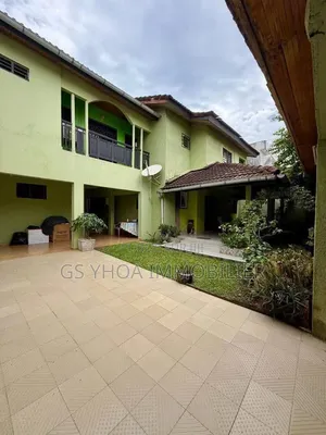 Meublé 4chbre Duplex dans Cocody à Vendre