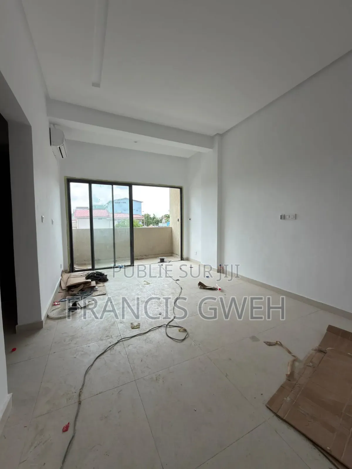 2chbre Appartement dans Francis Gweh, Cocody à Louer