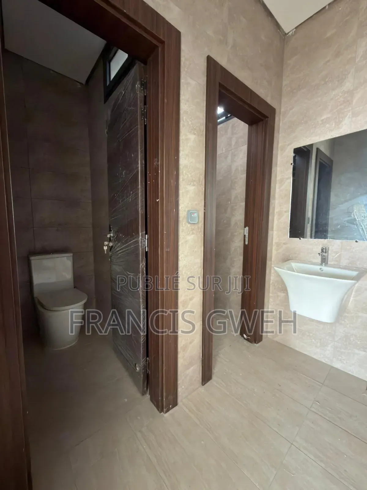 2chbre Appartement dans Francis Gweh, Cocody à Louer