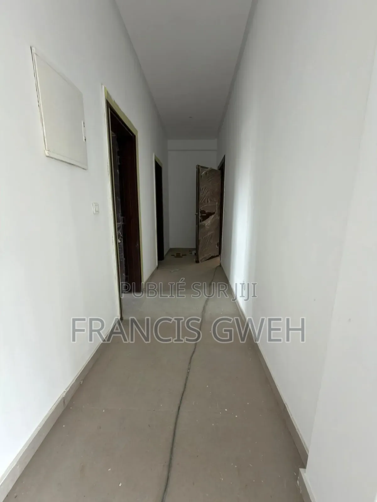 2chbre Appartement dans Francis Gweh, Cocody à Louer