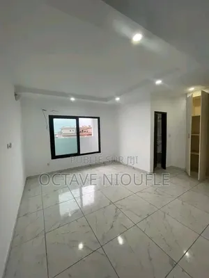 2chbre Appartement dans Terre De Grâce, Cocody à Vendre