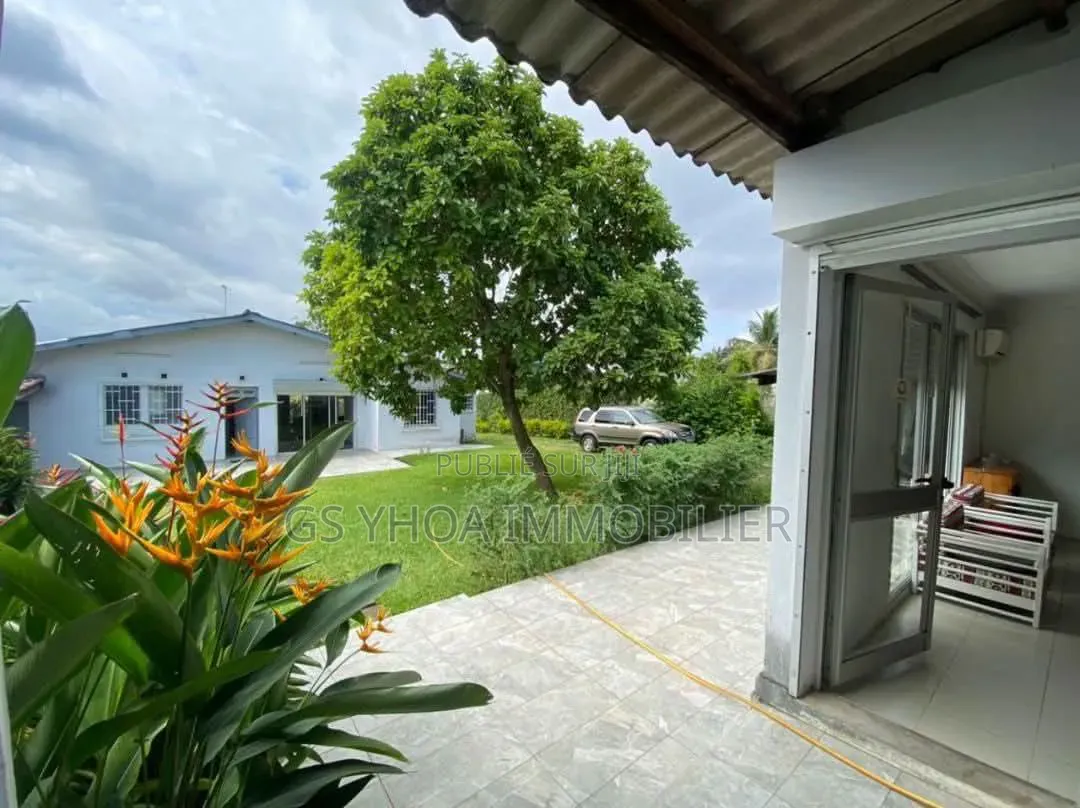 4chbre Villa dans Le Plateau à Vendre