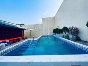 4chbre Villa dans Cocody à Vendre