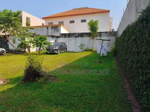 4chbre Villa dans Cocody à Vendre