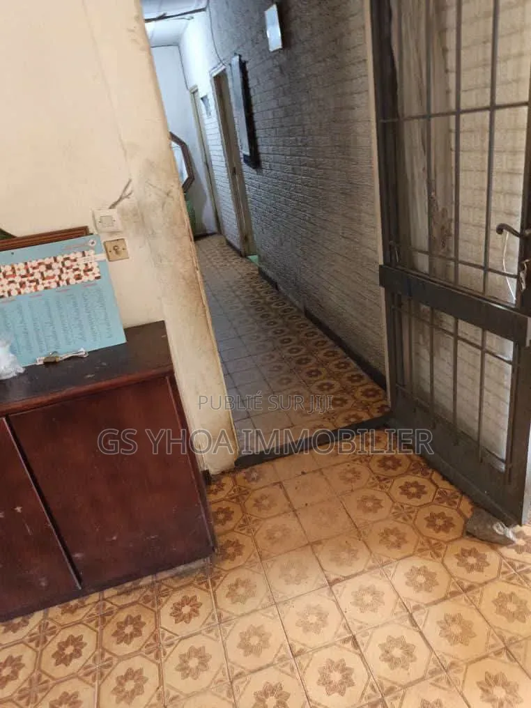 4chbre Villa dans Le Plateau à Vendre